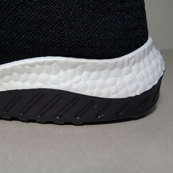 Danskin Size 7.5 M FREE Black Knit Lace Up Sneakers New Women's Shoes - Picture 10 of 16